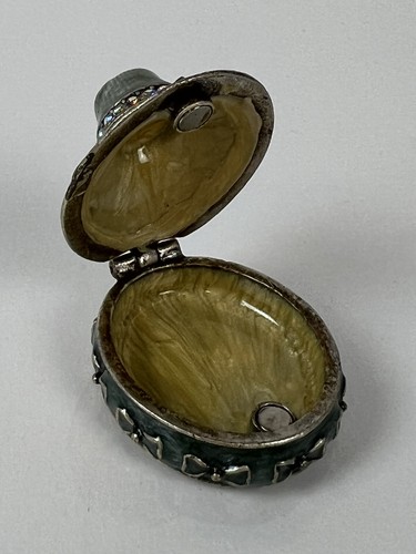 Monet Blue Hat w/ Butterfly Enamel Hinged Jewelry Trinket Pill Box NEW - Picture 6 of 9