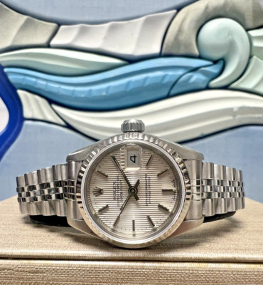 Ladies Rolex Oyster Perpetual Datejust Stainless Steel Silver Dial 6917 Watch
