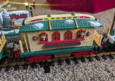 New Bright Holiday Express Yellow REINDEER STABLE car Dillards Train VIDEO!