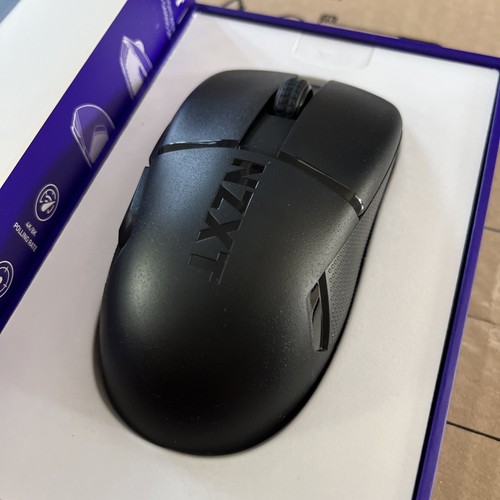 NZXT Lift Elite Wireless Gaming Mouse — Black - Photo 2/3