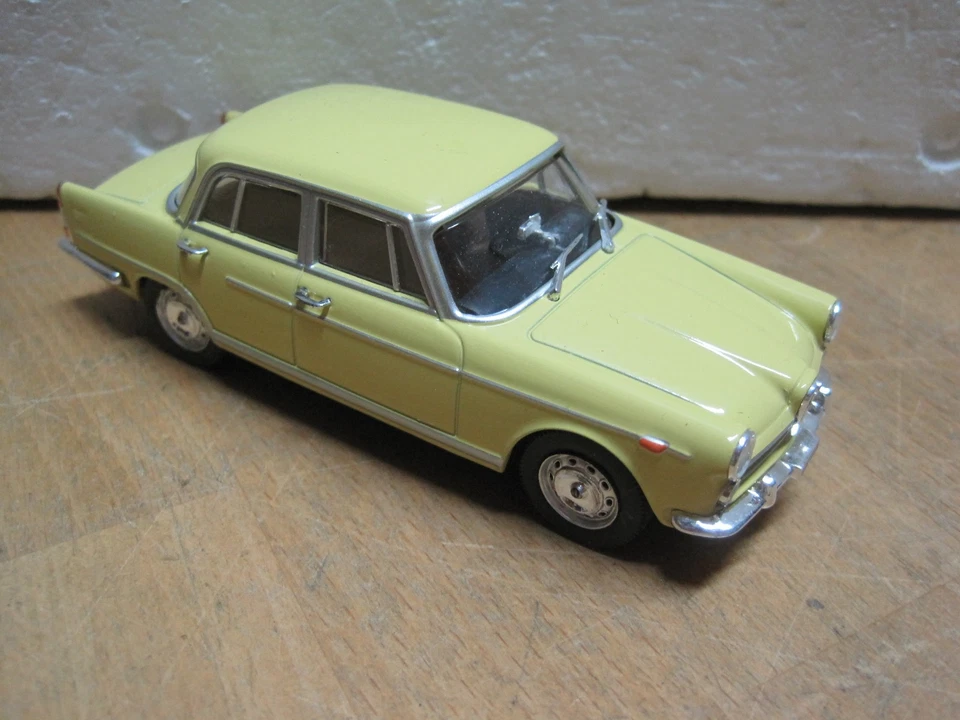 Starline 1:43 Alfa 17