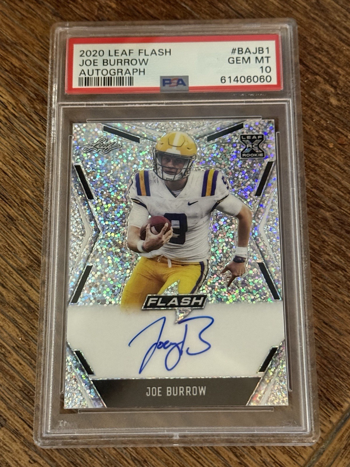 Joe Burrow Leaf Flash Autographs #BAJB1 Base