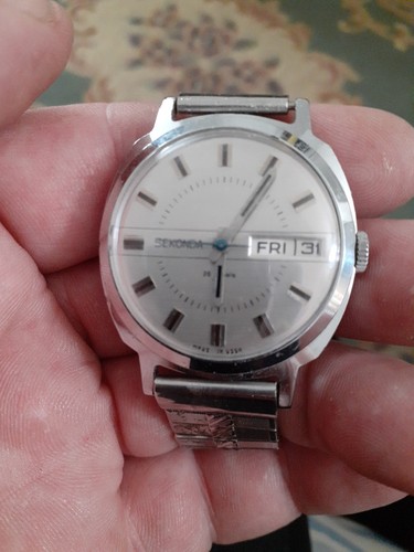 Vtg Sekonda Mens Day Date Mechanical Watch (Working) User Made 26 Jewels