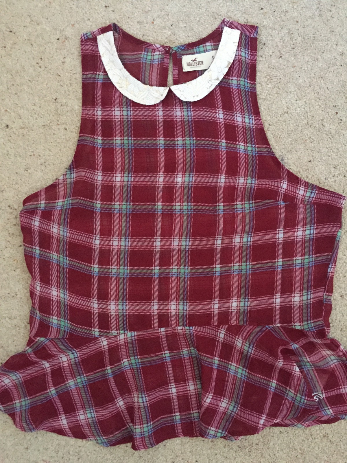 LADIES SHEER HOLLISTER TOP SIZE S