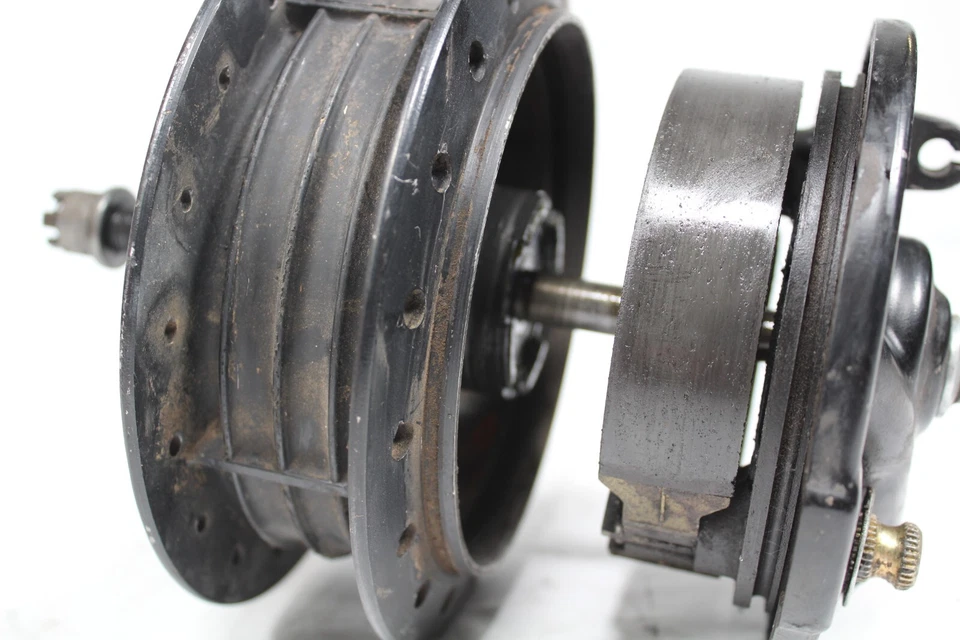 Eje de cubo de rueda delantera Honda CM250C 44601-402-000 P4299 Foto 3 de 4