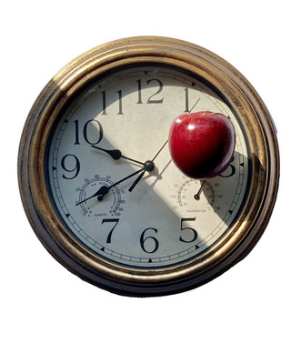 Cupertino Clock  12''OD W/Hygro/Thermometer W/AA Batt *apple not included