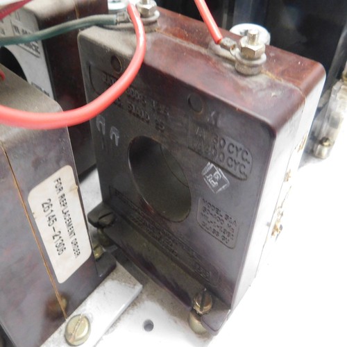 Square D 8536SG01V02S Typ S Rückwärtsgangmotor Starter 270A 3PH mit 440VAC Spule - Bild 4 von 6