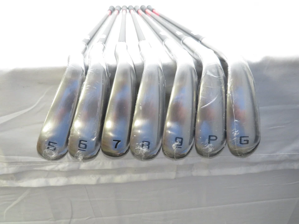 New Cobra Aerojet ONE Length Iron Set 5-GW KBS PGI 75 Regular Flex Graphite** - Image 2 of 4