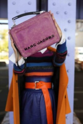 NWT Marc Jacobs THE BOX BAG Distress Leather Camera Bag Rhubarb