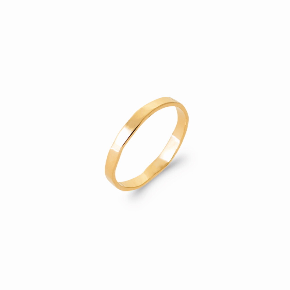 Bague martelée fil carré plaqué or le bijou hypoallergénique idéal pour sublimer votre quotidien