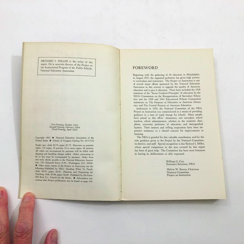 Education in a Changing Society PB 3rd Printing 1964 National Education Assoc. - Imagen 7 de 11