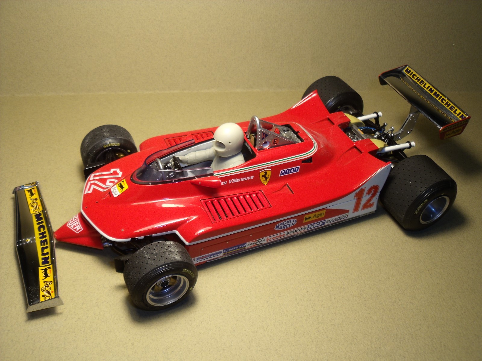 Figurine Gilles Villeneuve 1/18 Vroom pour Ferrari 1979