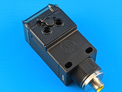 NEW Allen Bradley 42GRXF-10310-QD /B Fiber Optic Photoswitch 42GRXF10310QD