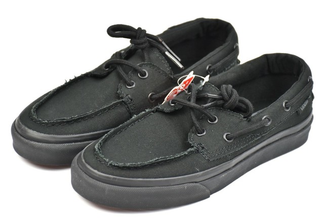 vans boat shoes black