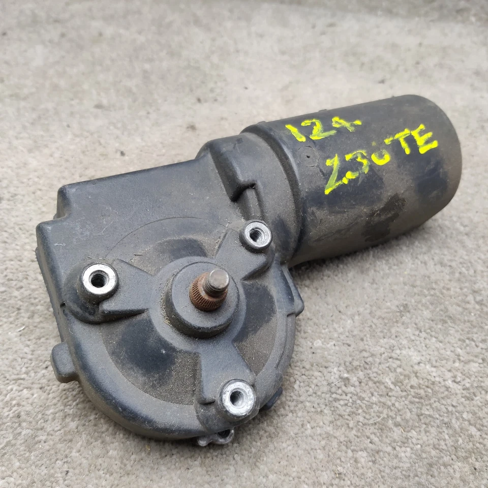 Mercedes W124 Windscreen Wiper Motor RHD Bosch 0390241410 Windshield - Image 2 of 4