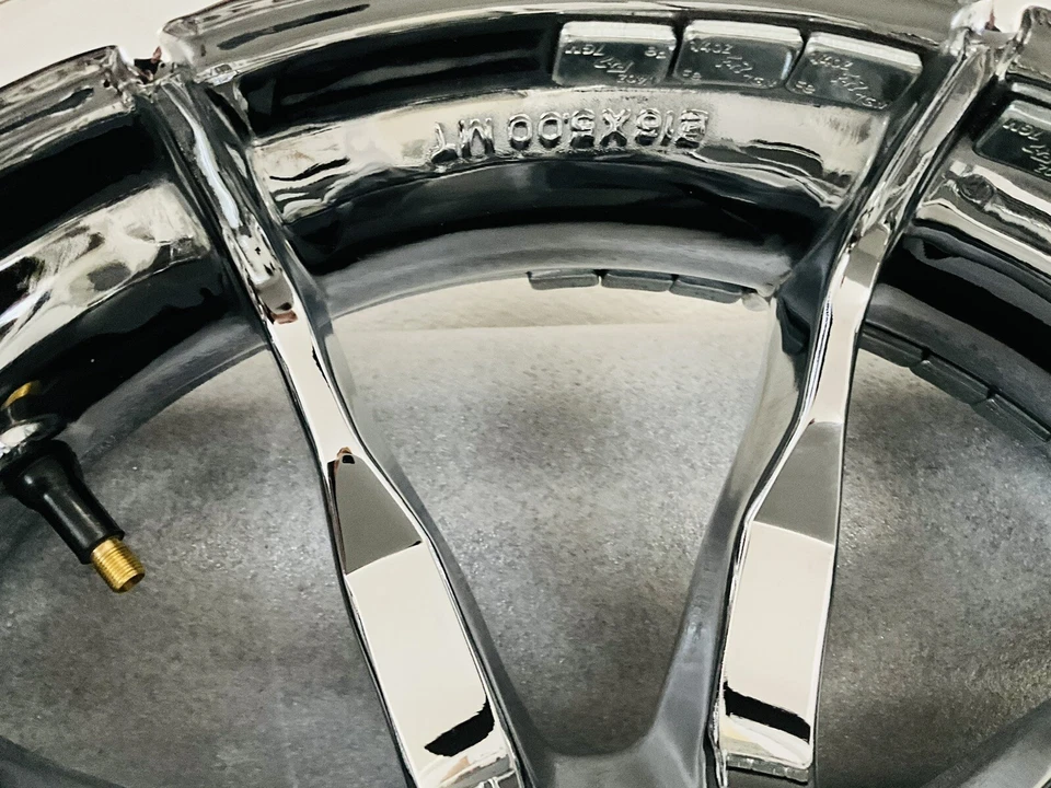 Harley Low Rider FXLR S CVO usada 40900748 rueda cromada 2020 24 llanta trasera derecha Foto 4 de 4