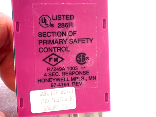 Honeywell R7249A1003 2-4 Second Response Plug In UV Amplifier NEW - Picture 5 of 6