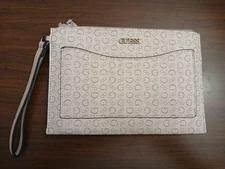 GUESS LIGHT ROSE or LILAC TEMPE SLG ACCORIDIAN  WRISTLET/WALLET NEW SV826364