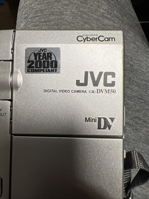 JVC GR-DVM50 Mini-DV Digital Video Camcorder tested working