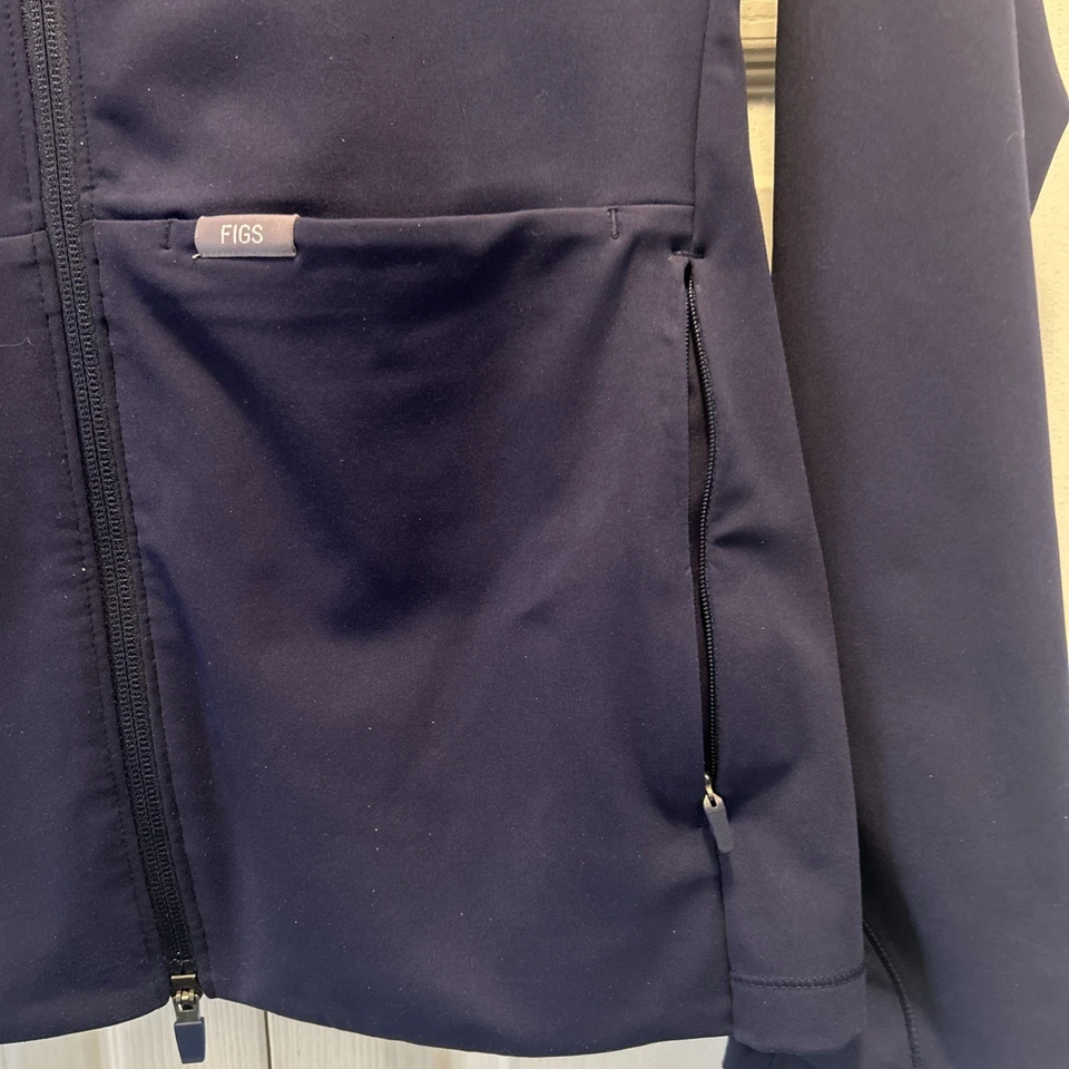 Women’s Navy Blue Figs Technical Collection Jacket Full Zip Size XL NWOT - Image 2 of 4