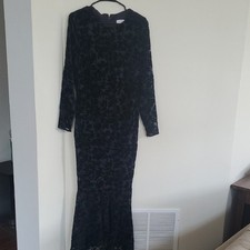 Mac Duggal Dress Size 16 Elegant Burnout Velvet Black Floral Long Sleeve Dress
