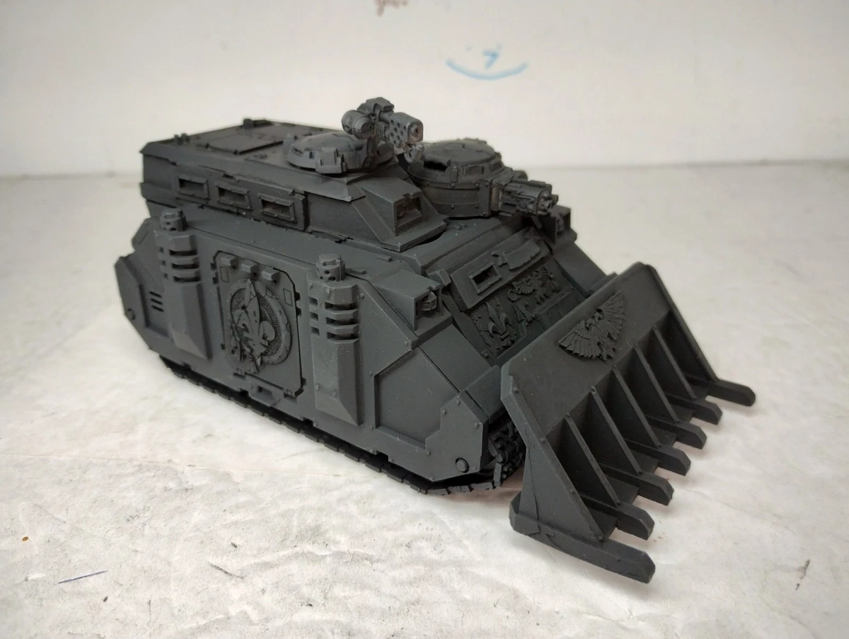 Forge World: Rhino Deimos und Fahrzeugzubehör