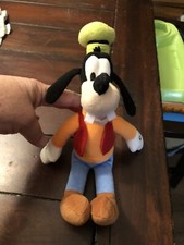 Disney 12 inch Goofy Beanbag Plush Stuffed Toy Complete with Clothes  Hat -Used