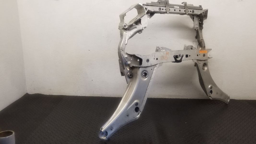 08-13 BMW M3 Front Lower Suspention Subframe Crossmember OEM