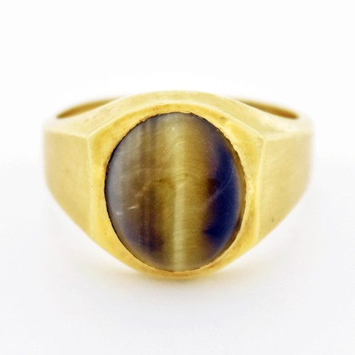 14k Yellow Gold Vintage Cats Eye Ring 