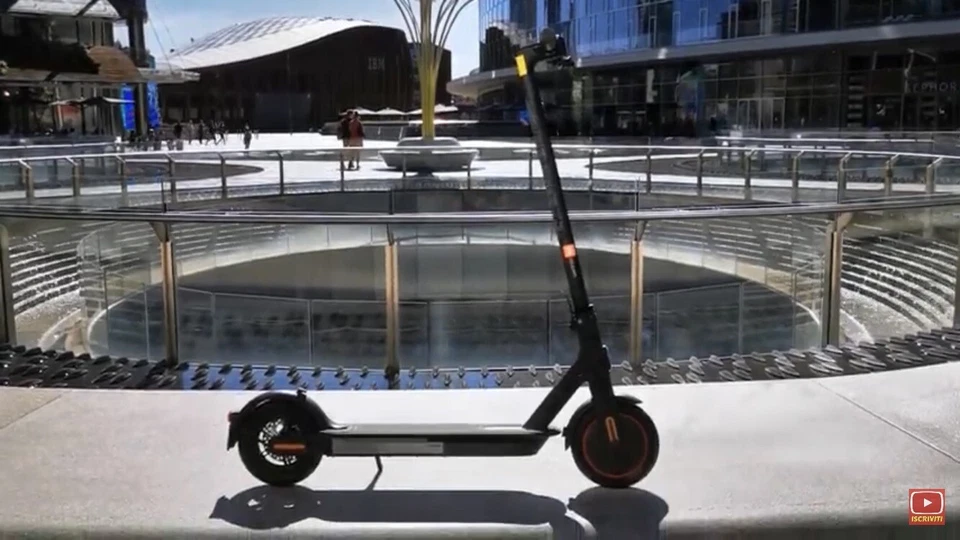 NUOVO MONOPATTINO XIOMI PRO2 ORIGINALE 45 KM NERO BONUS MOBILITA - Immagine 4 di 4