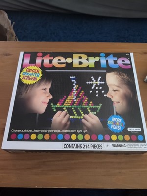 Basic Fun 02215 Lite-Brite Ultimate Classic Toy