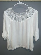 Women's White Longsleeve Embroidered Top Size Medium