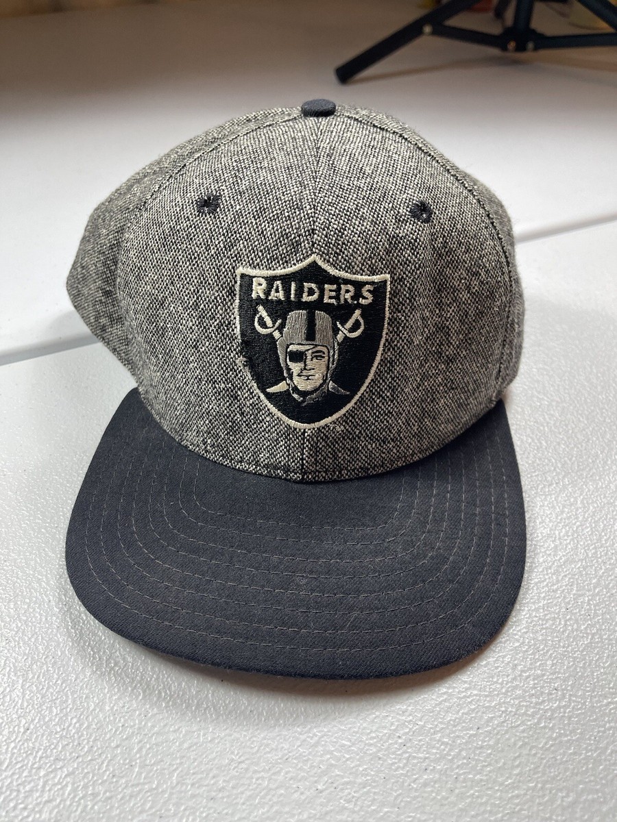 T.H【希少】90s New Era LosAngeles Raiders Vintage 90s Los Angeles LA Raiders New Era Plain Logo