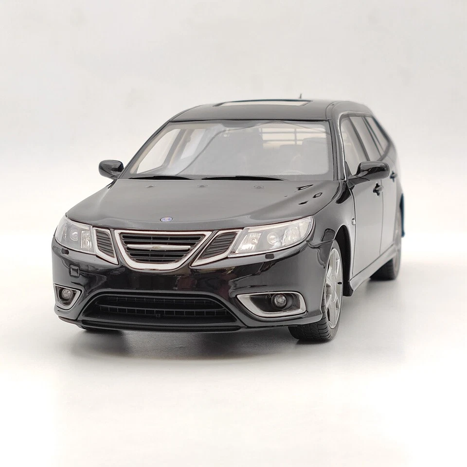 DNA Collectibles 1/18 Saab 9-3 Sportcombi Turbo X 2009 DNA000101 Resin Car Black - Image 4 of 4