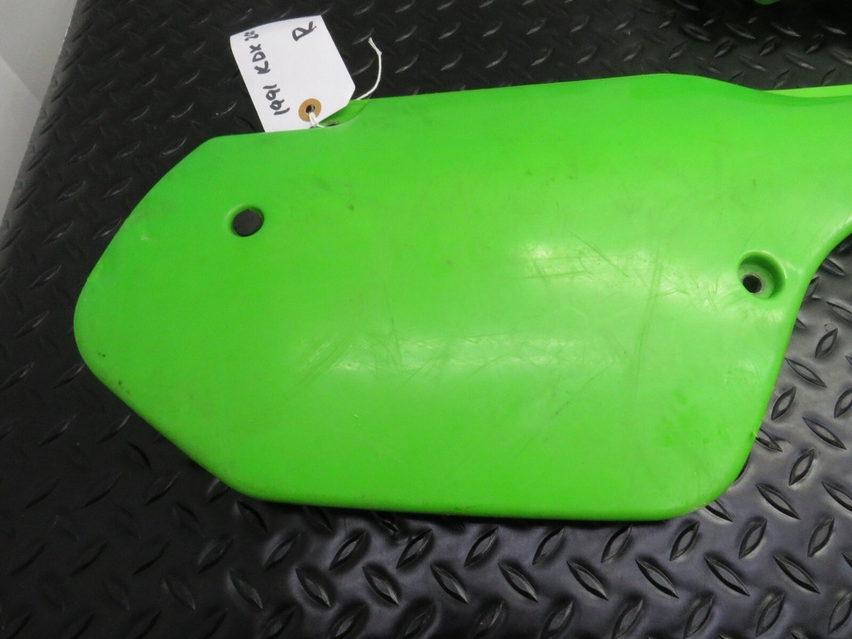 90 91 92 93 94 KAWASAKI KDX 200 KDX200 OEM FACTORY STOCK PLASTIC