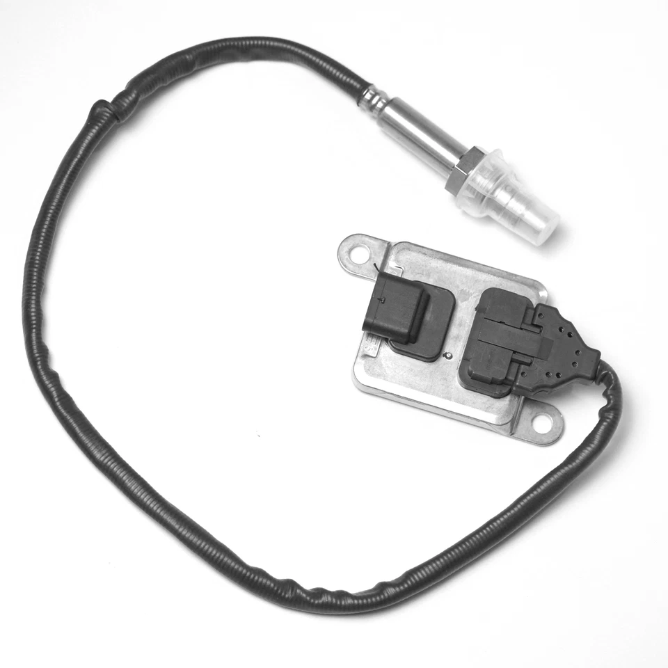 Genuine Mercedes-Benz NOX Sensor A0009058411 A0009059603 A0009050008 A0009052709 - Image 2 of 4