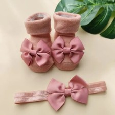 Girls Socks and Headband Set with Bow, Size 0-12 Months.