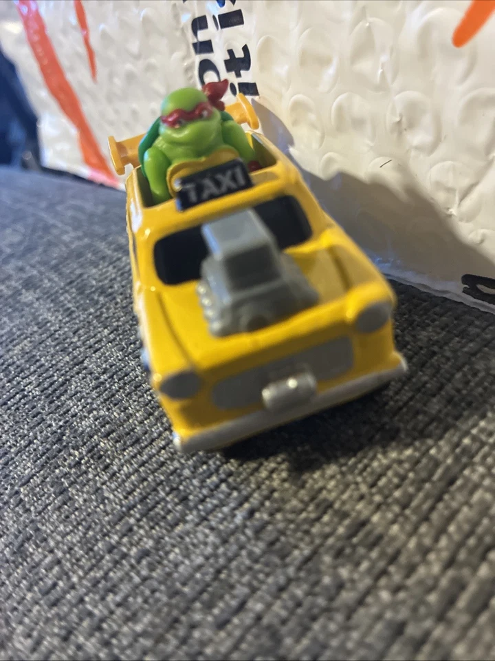 Teenage Mutant Ninja Turtles (TMNT) Shell Rider vehículo fundido a presión Rafael, Foto 2 de 4
