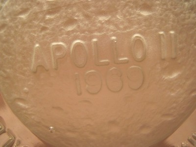 1969 Appollo 11 Moonlanding Glass Paperweight Fenton Glass Commemorative