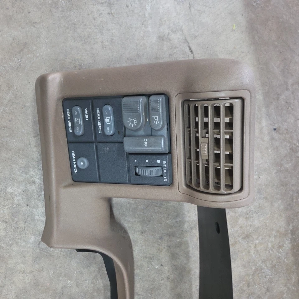 1994-1997 OEM Tan Dash Bezel Chevy S10, Blazer, GMC Jimmy, Sonoma & Olds Bravada - Image 2 of 4