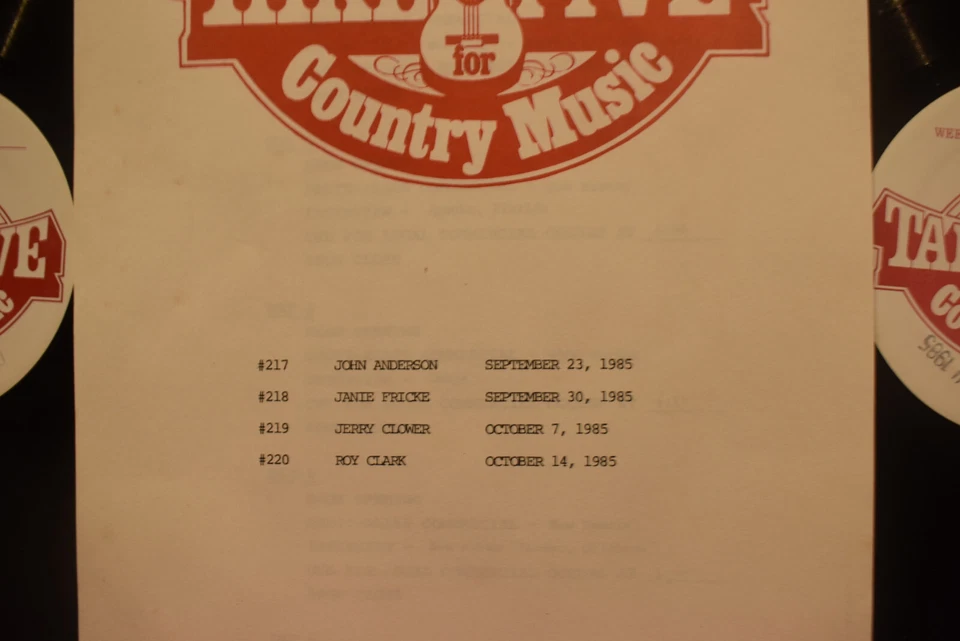 RALPH EMERY INTERVIEWS "TAKE FIVE" RADIO SHOW Roy Clark/Jerry Clower/Fricke Foto 2 de 4