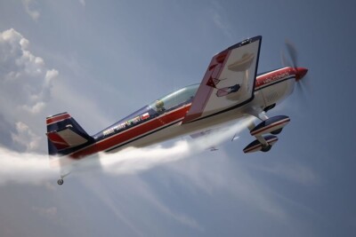 Brengun Extra EA-300L 1:48 Kunstflugzeug Modellbausatz Aerobatic Plane BRP48009