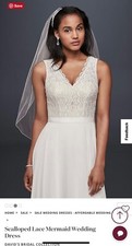 NEW with tags: Ivory Wedding Dress A-line Silhouette V Neckline18w DAVIDS BRIDAL