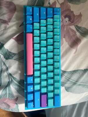 Ducky One 2 Mecha Mini Frozen Llama 60% w/ silver switches Ducky One 2 Mecha Mini Frozen Llama 60% w/ silver switches