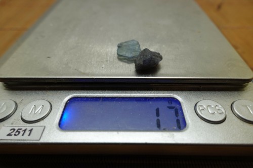 Lot 2 X TANZANITE 1,7g pierre brute naturelle TRES RARE ! reiki brut Tanzanie - Imagen 3 de 3