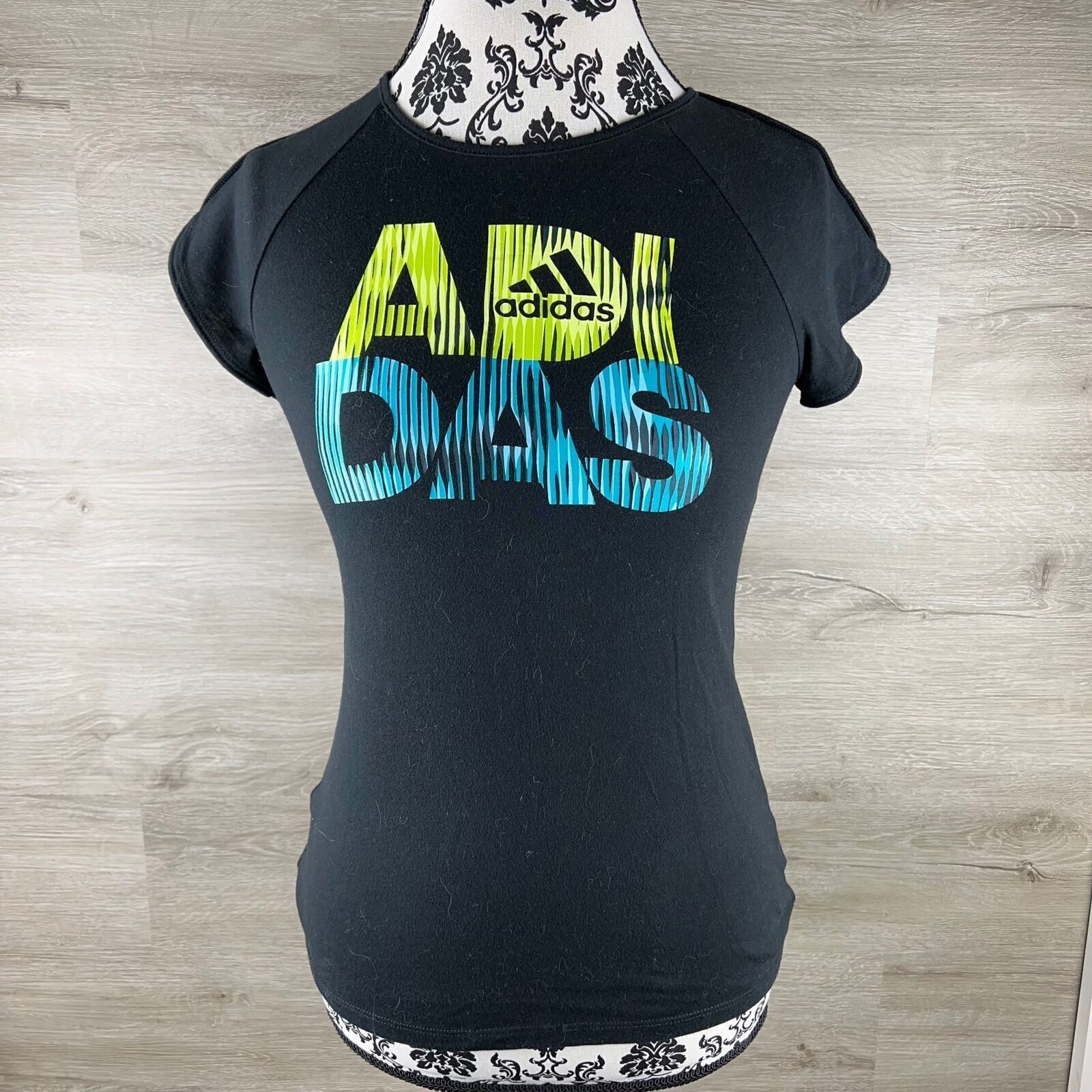 ADIDAS Graphic Print Short Sleeve Black Pullover T-Shirt Girl's Size Large 12-14