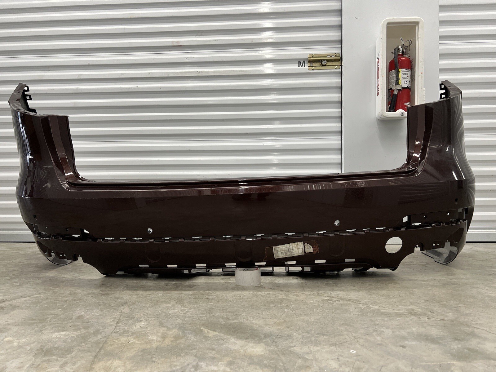 2017 2018 2019 2020 MASERATI LEVANTE REAR  BUMPER COVER USED OEM👍