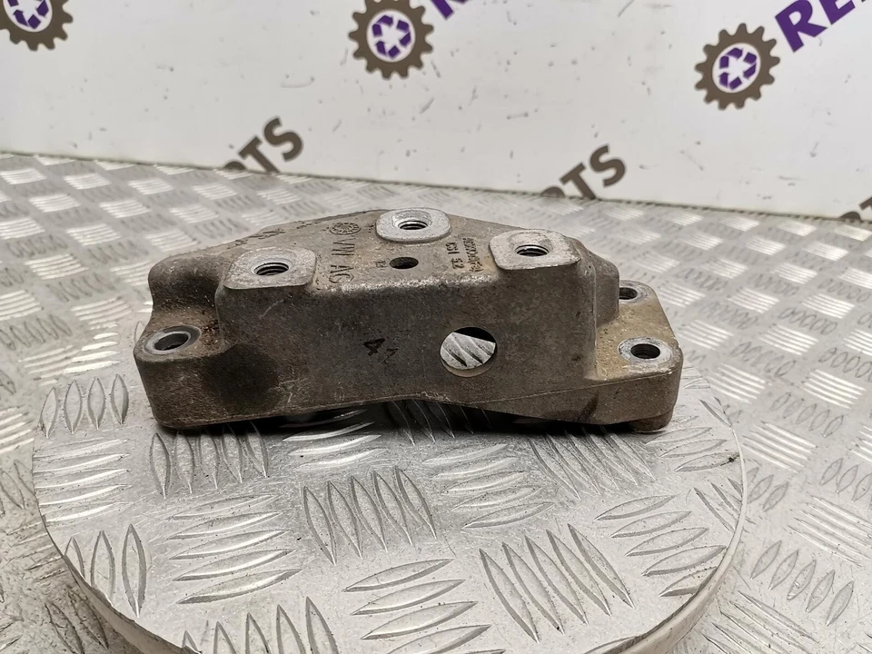 Кронштейн крепления двигателя Seat Leon дизельный 2012-2020 5F Audi 1K0199117 - Изображение 3 из 4