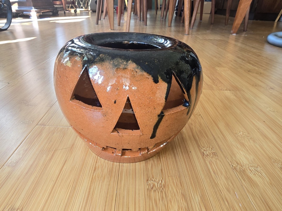 2001 K. George Cole NC Pottery Pumpkin Jack-o-Lantern Signed