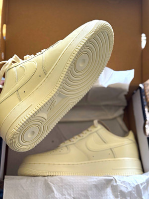 Nike Air Force 1  07 Fresh   Coconut Milk 43 new